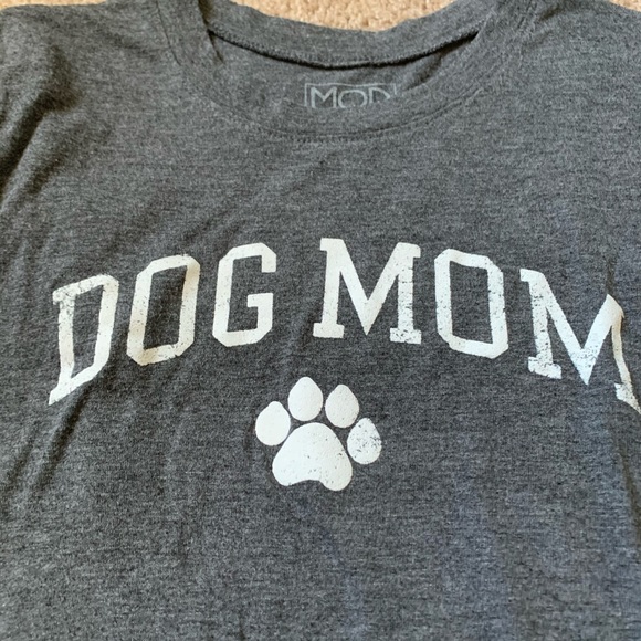 Woman’s tee bundle - Picture 2 of 3